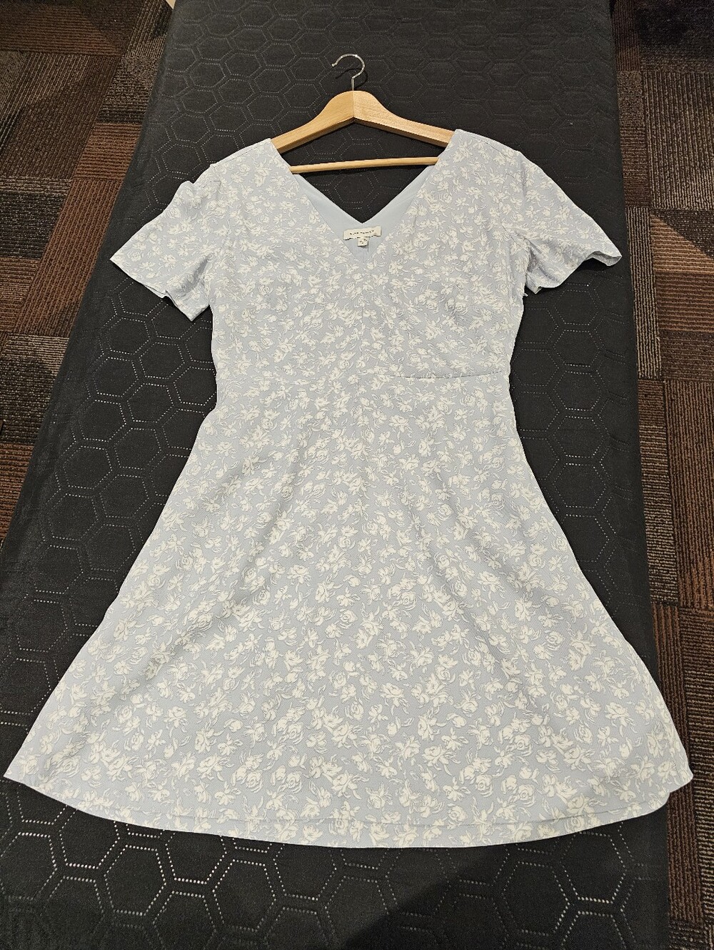 Club Monaco Light Blue Floral V-Neck Mini Dress